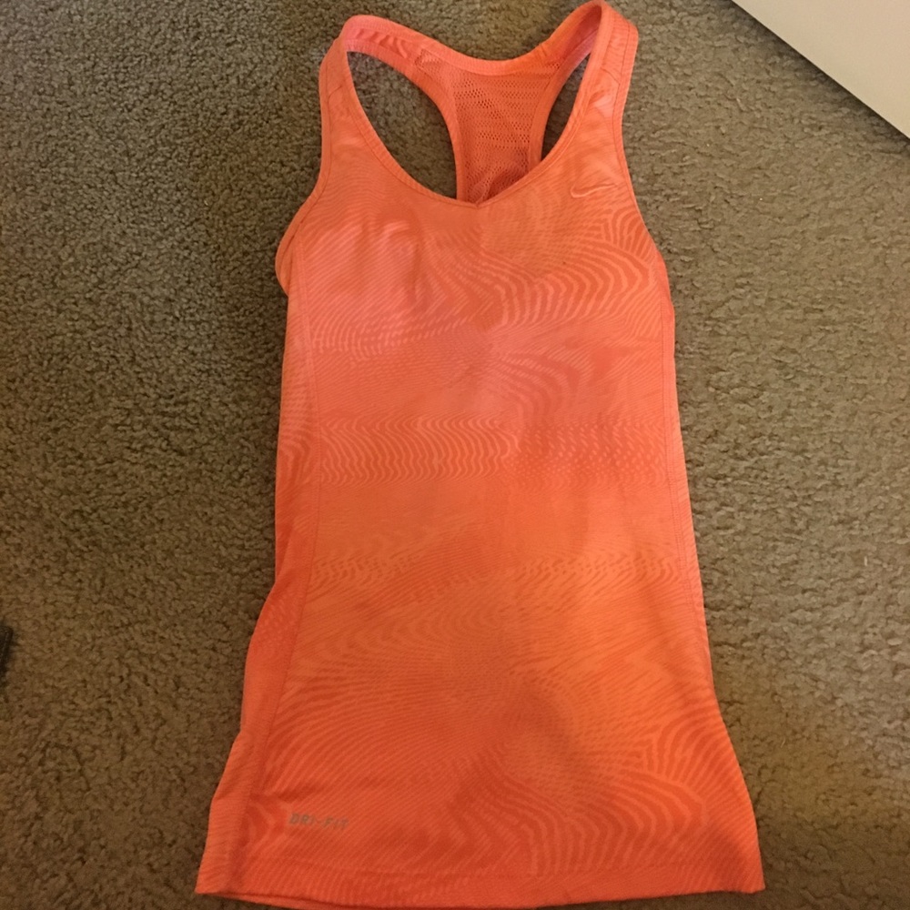 Nike active shirt