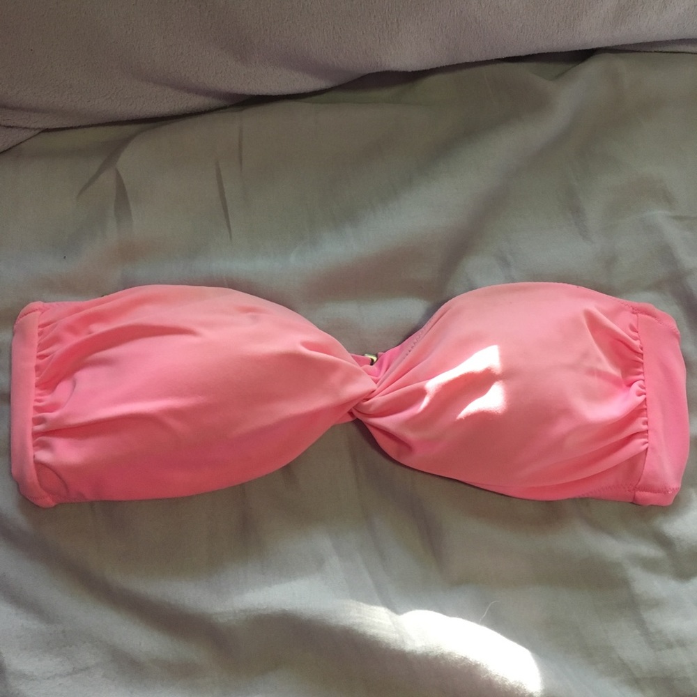 Pink VS bikini top