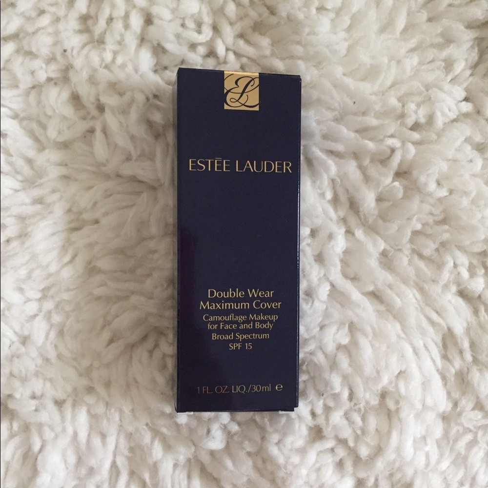 Estēe Lauder Foundation