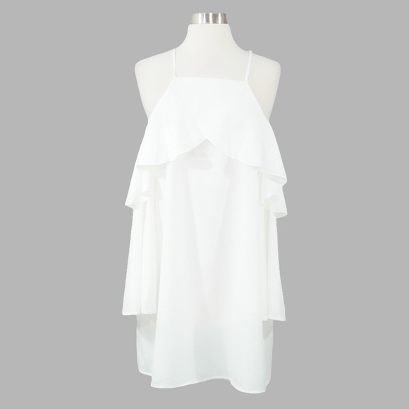 ❗️FINAL PRICE❗️White Cold Shoulder Shift Dress - Picture 4 of 8