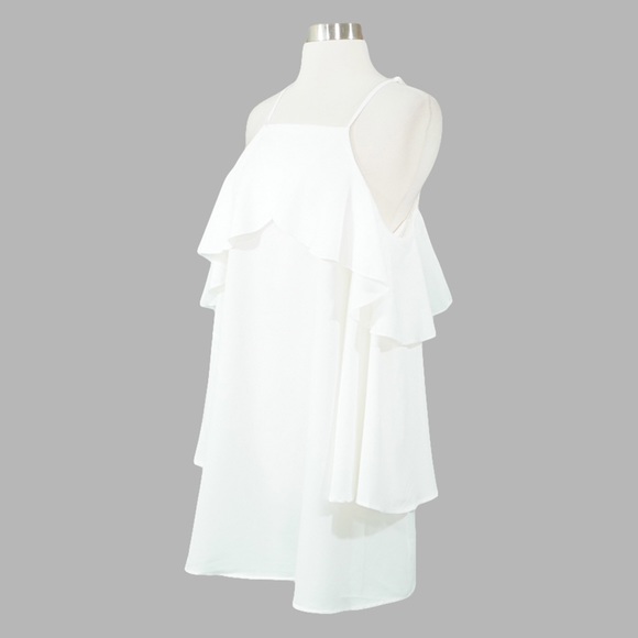 ❗️FINAL PRICE❗️White Cold Shoulder Shift Dress - Picture 6 of 8