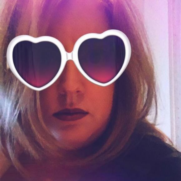 Meet your Posher, Michelle - Picture 1 of 1