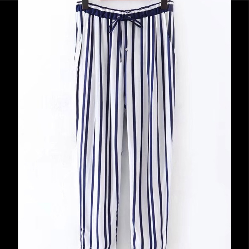 Chic Striped Ankle Pants - Picture 3 of 5