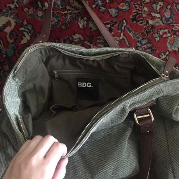 UO BDG large green canvas shoulder bag - Picture 4 of 8