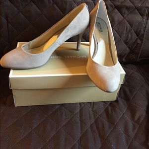Michael Kors Suede Flex Pumps