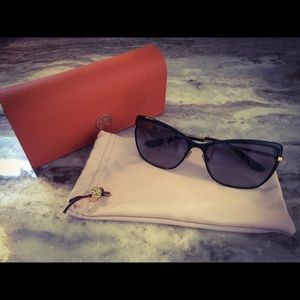 Brand New Tory Burch sunglasses!