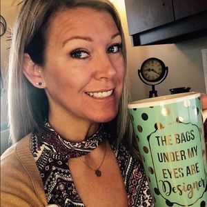 Meet your Posher, Kara