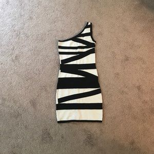 Bebe dress