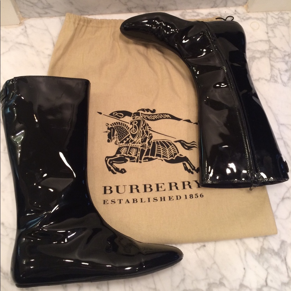 BURBERRY Patent Leather Boots 37.5