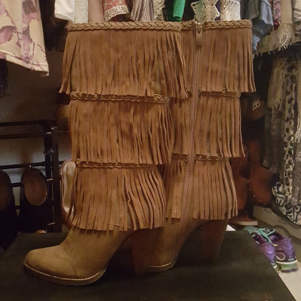Volatile Taupe fringe boot