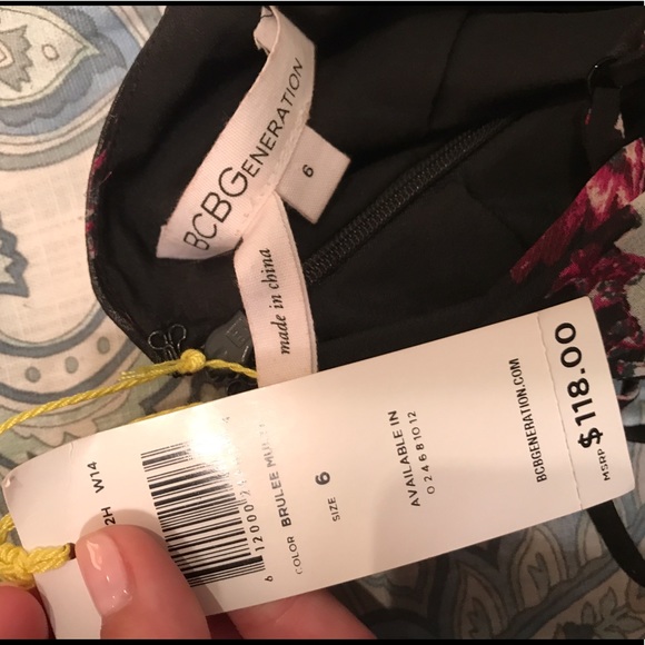 🆕 BCBG floral tank dress - Picture 8 of 8