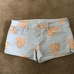 American eagle floral denim shorts