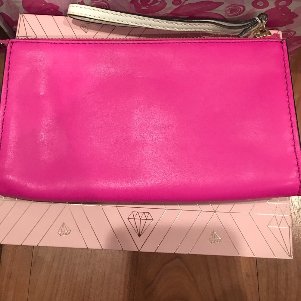Kate Spade ♠️ - Picture 2 of 5