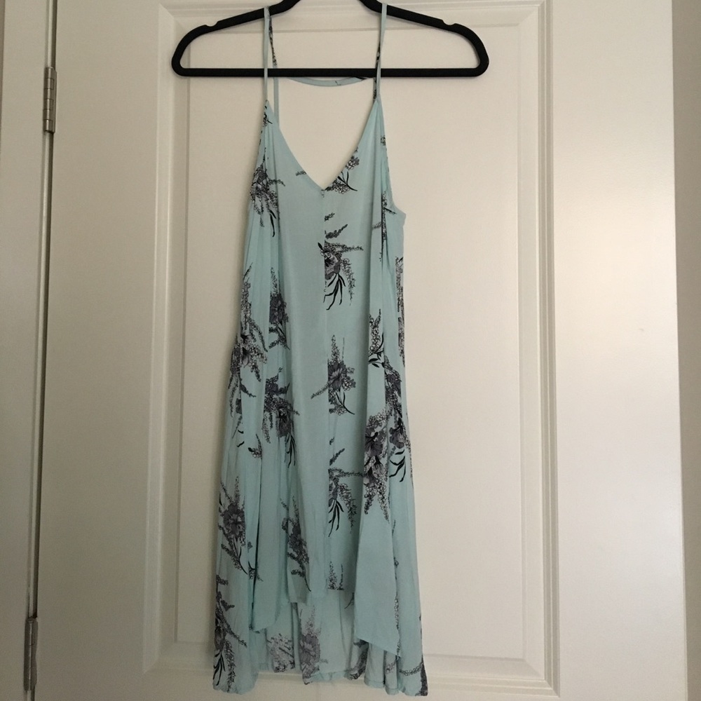 Flowy flower dress!