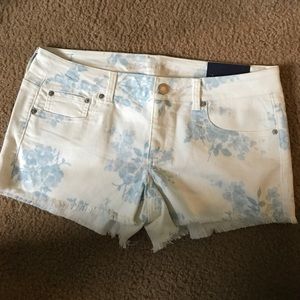 American eagle "Shortie" denim shorts