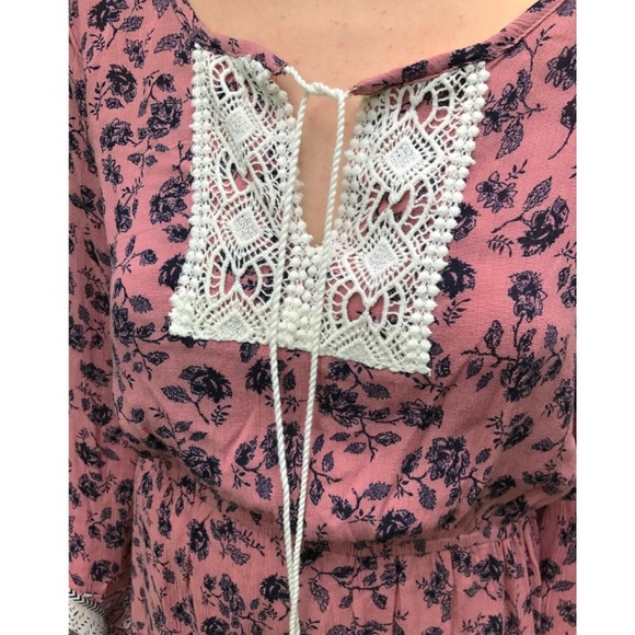 SOLD🚩🚩 crochet Boho Dress - Picture 6 of 8