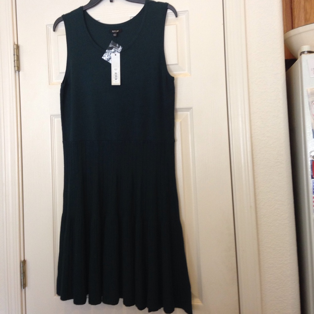 NEW - Apt. 9 Dark Green Sleeveless Dress - Size L