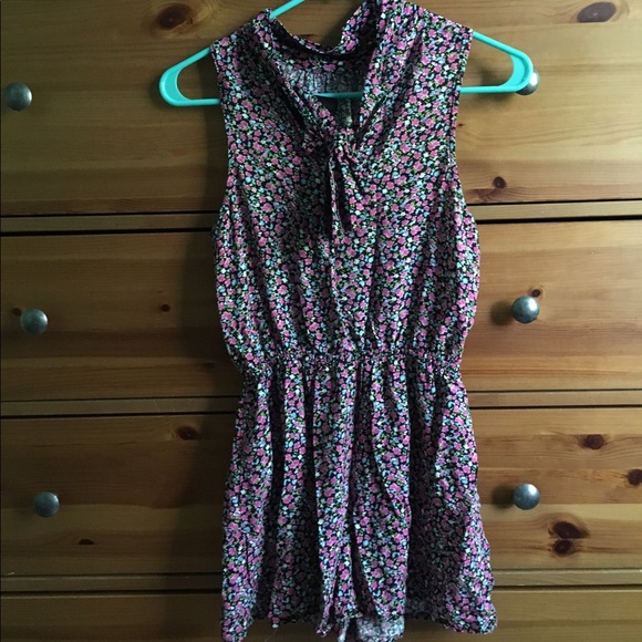 Floral Romper - Picture 1 of 2