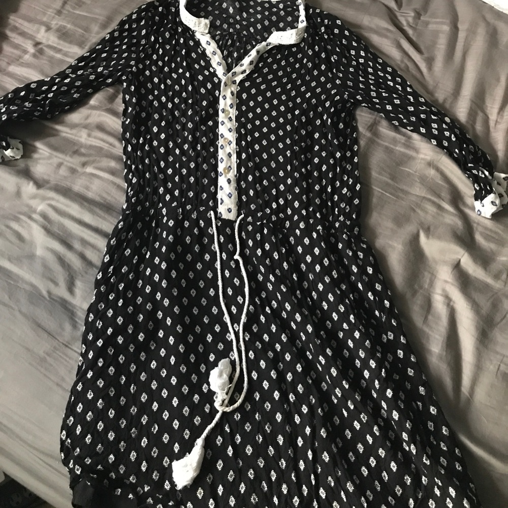Cute contrasting dress
