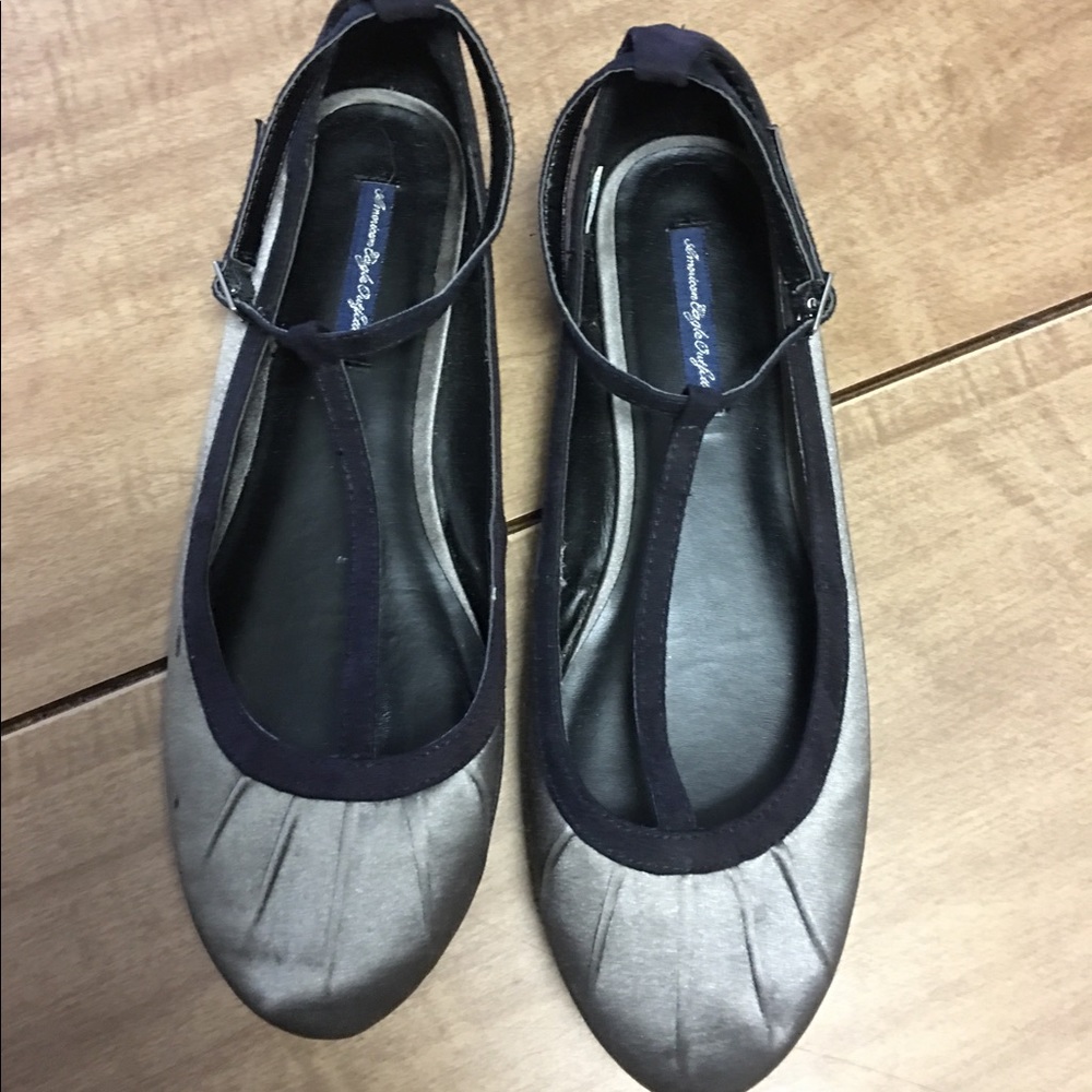 NWOT -American Eagle ankle strap flats - size 8.5