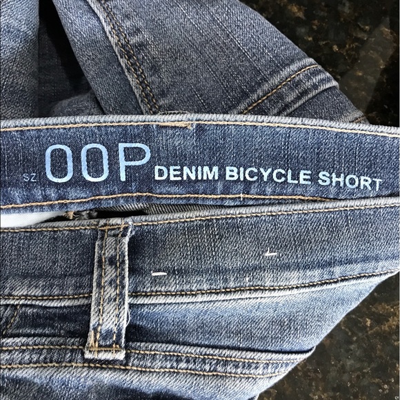 Women's Bicycle Shorts - Picture 3 of 3