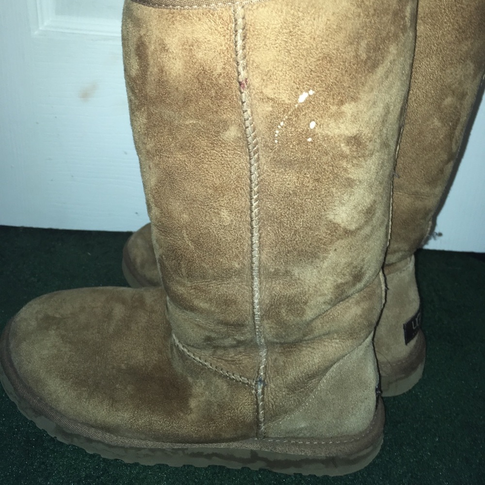 UGG- Tall Classic II