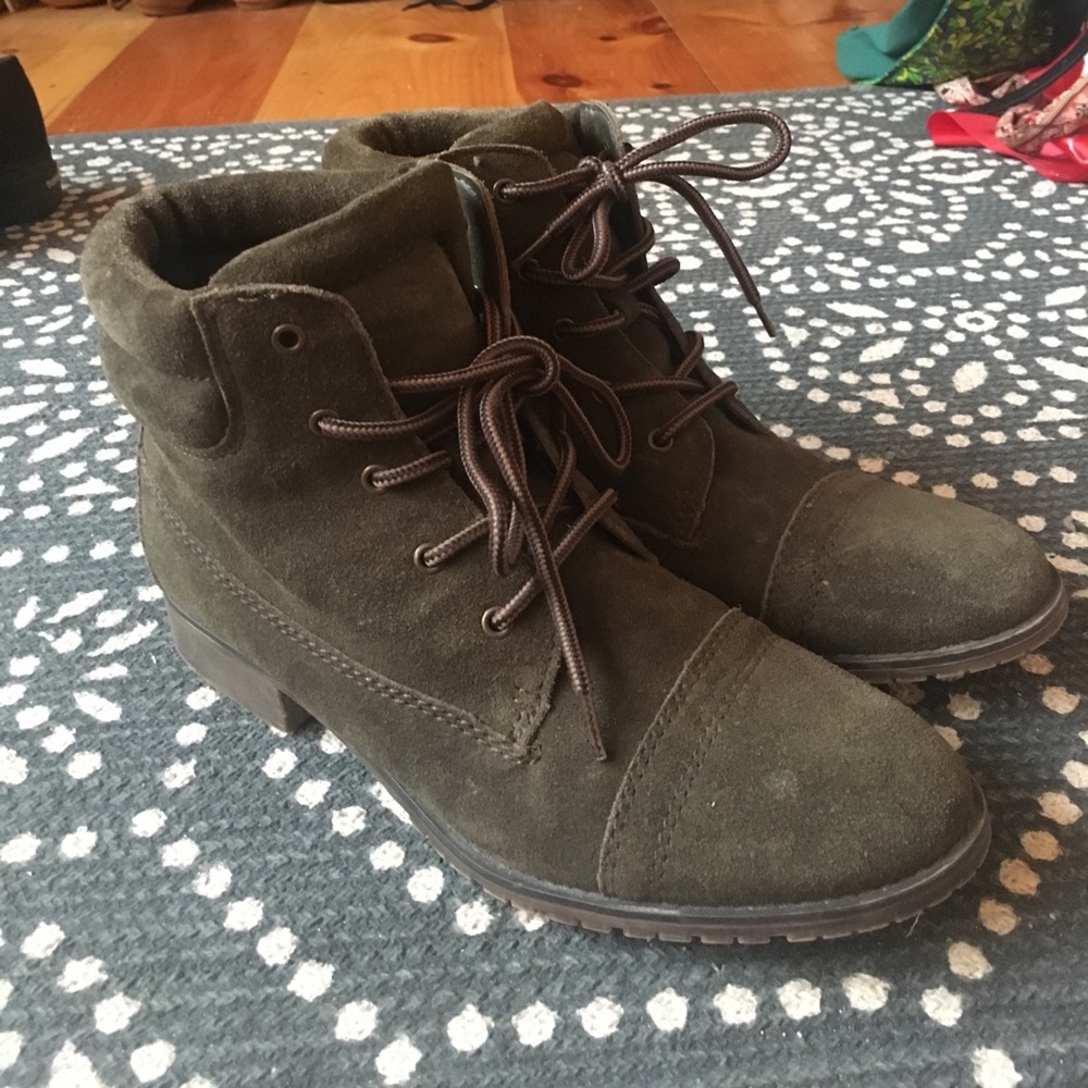 Steve Madden Timberland Style boots