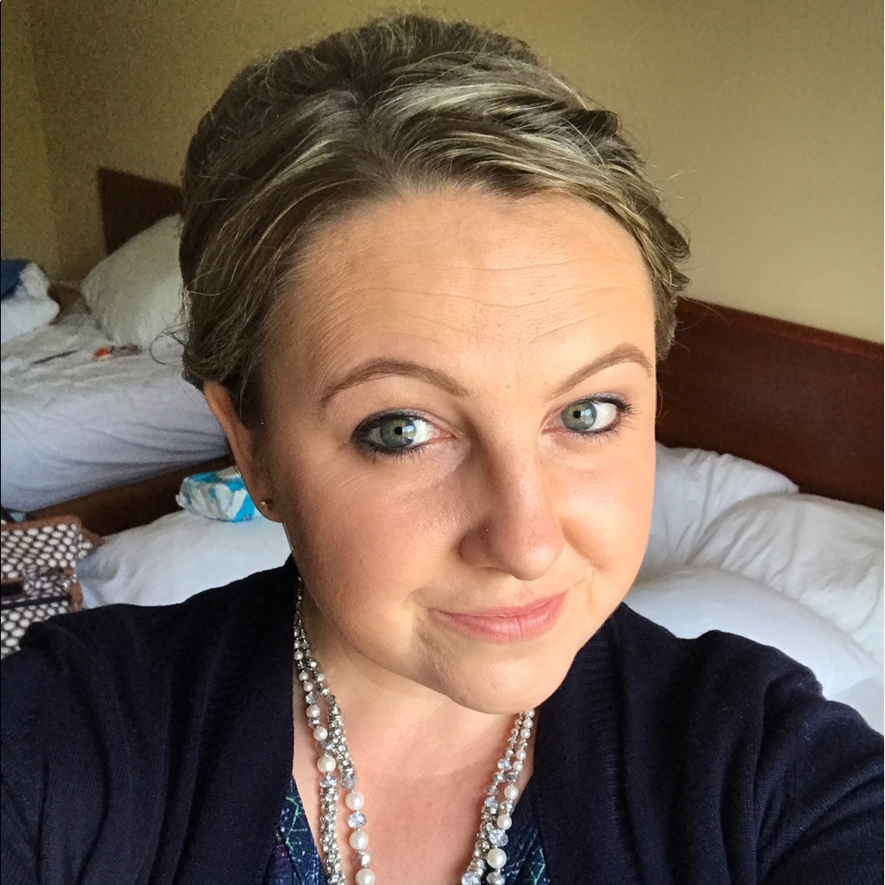 Meet your Posher, Alicia