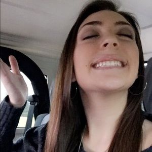 Meet your Posher, Katlynn