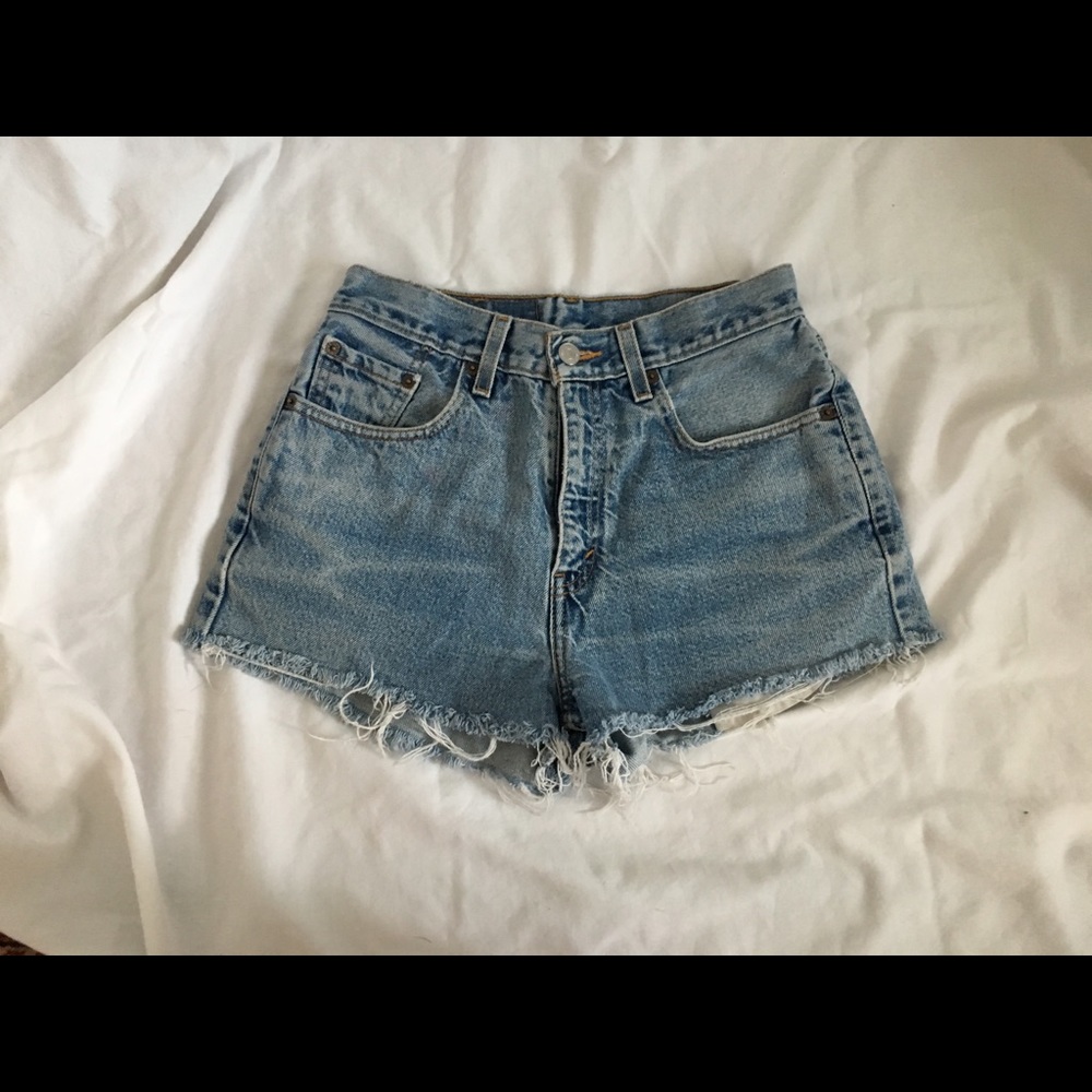 vintage levi's denim high waist cut off short