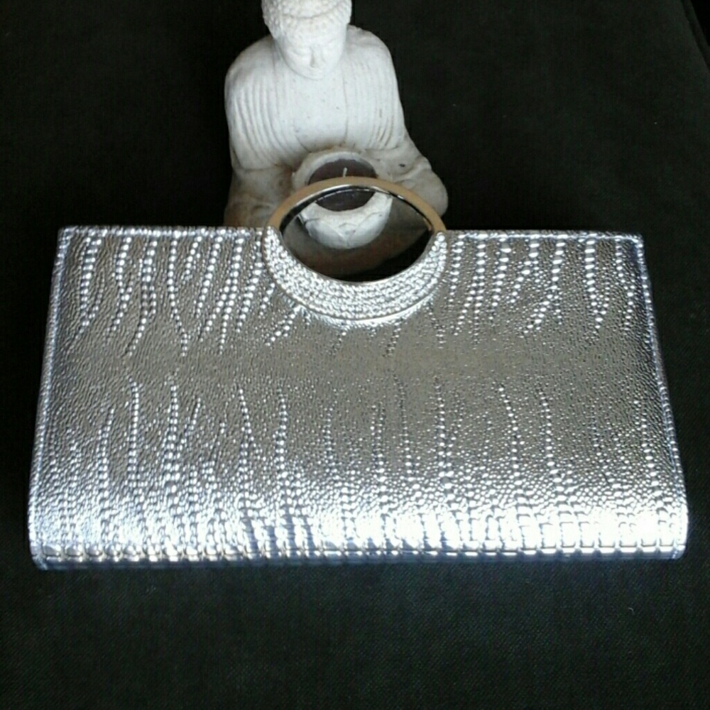 Evening  Silvertone  Clutch with  Cristals