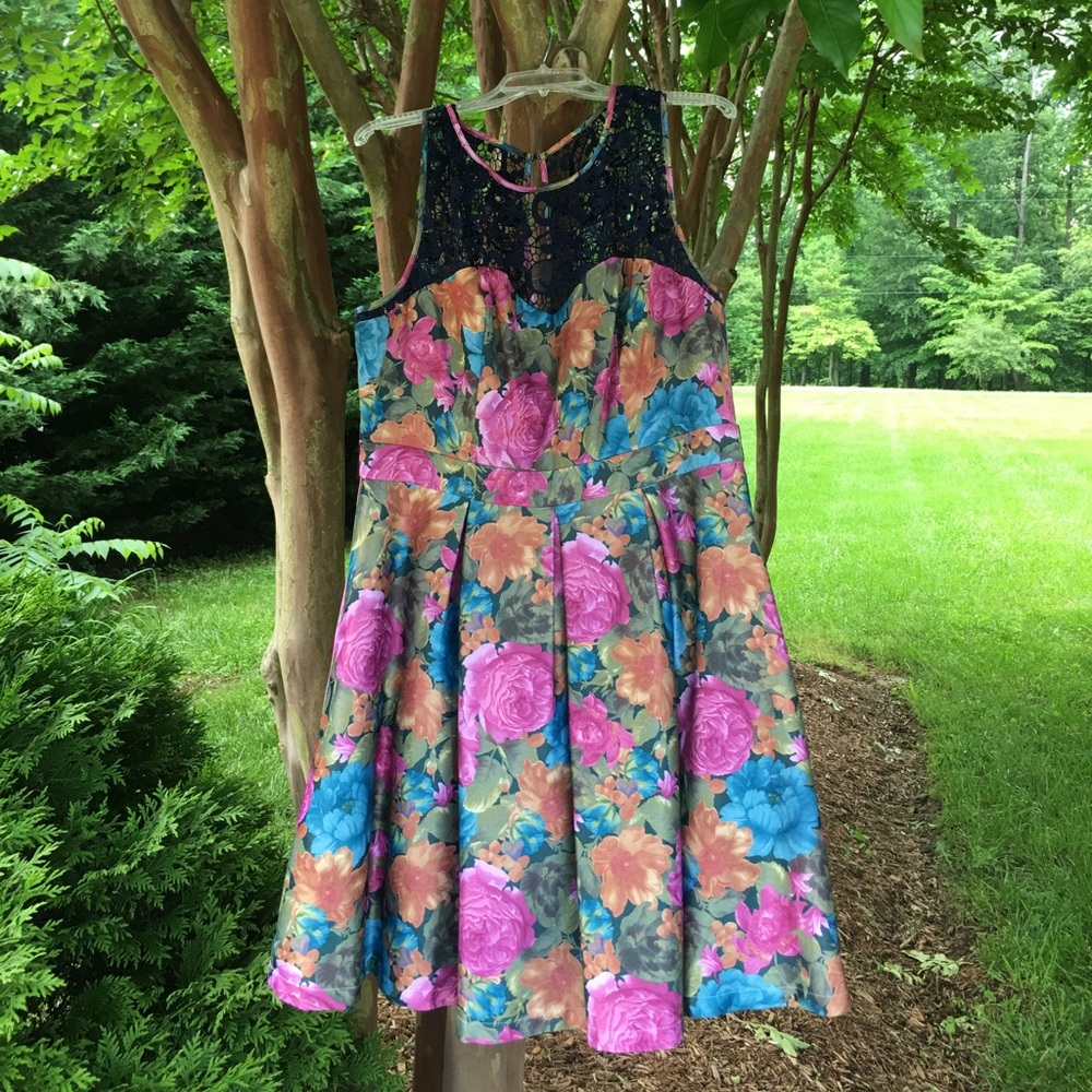 Floral print Bettie Page/Tatyana