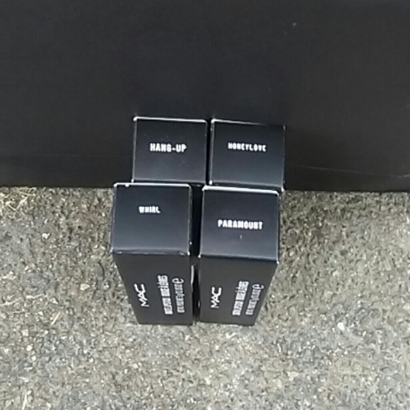 MAC LIPSTICKS - Picture 2 of 4