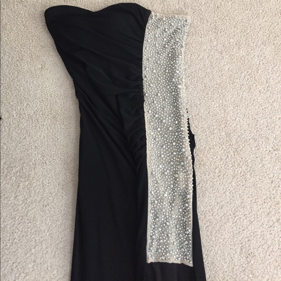Formal full length black dress - Picture 3 of 4