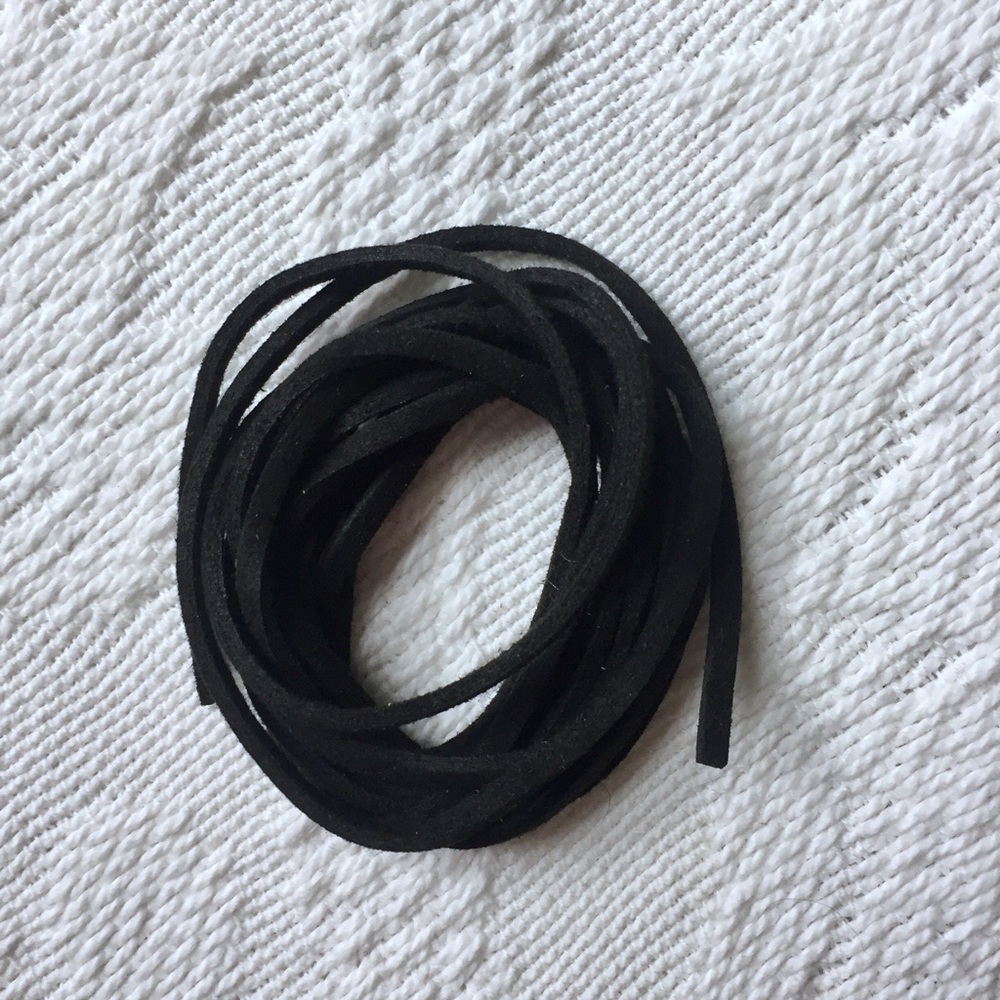 Black Suede Tie Choker - Picture 3 of 4