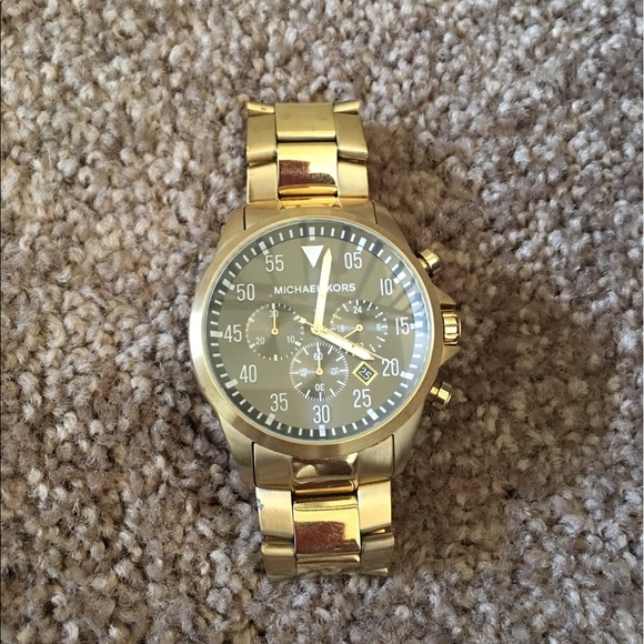 Watch - Picture 1 of 3