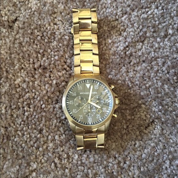 Watch - Picture 2 of 3