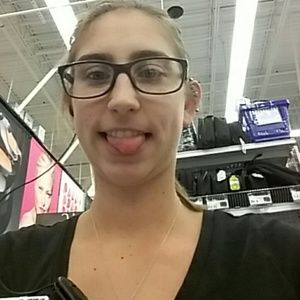 Meet your Posher, Tori