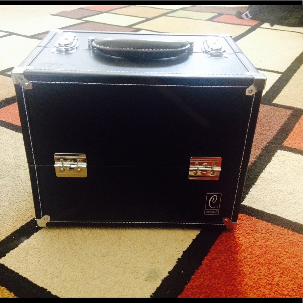 Make up kit/organizer