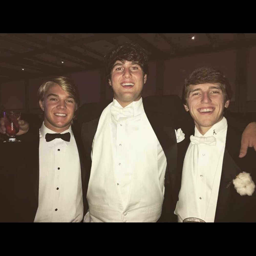 Meet your Posher, Garrison