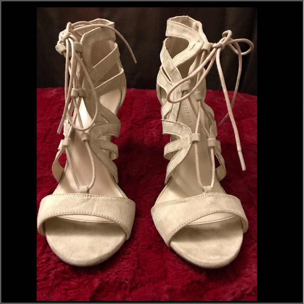 Women's Wild Diva T-Strap Beige Heels 7.5