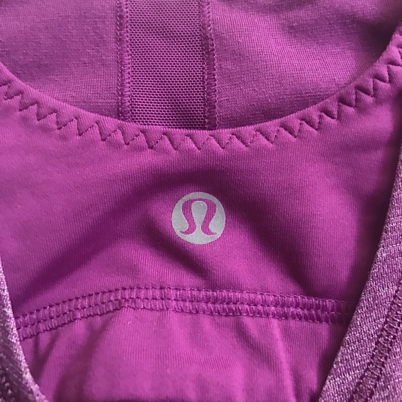 Size 4 // Lululemon Tank - Picture 5 of 5