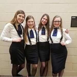 Meet your Posher, Julia