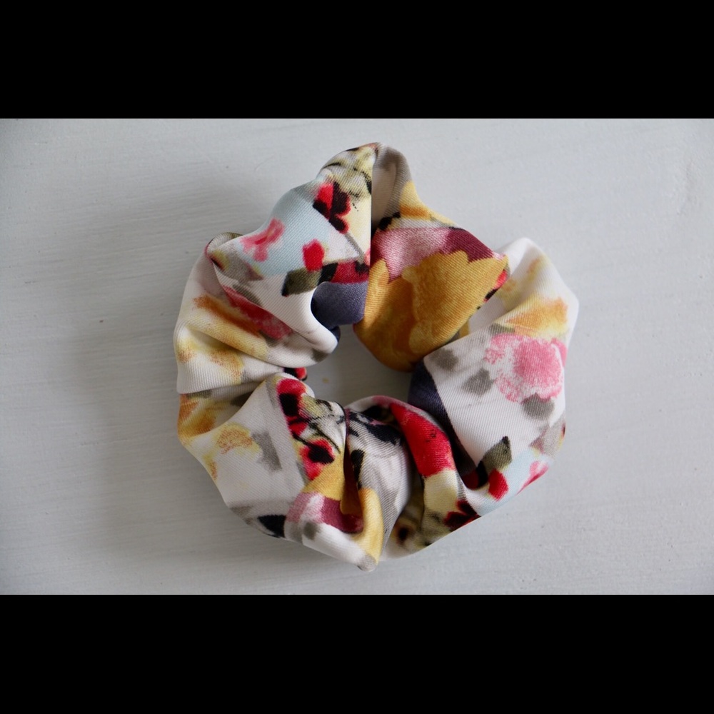 Spring/Summer Floral Scrunchie