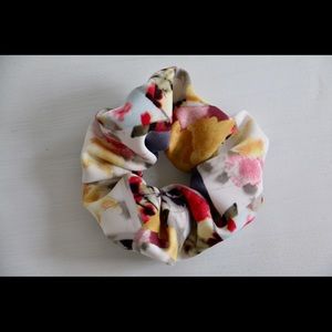 Spring/Summer Floral Scrunchie