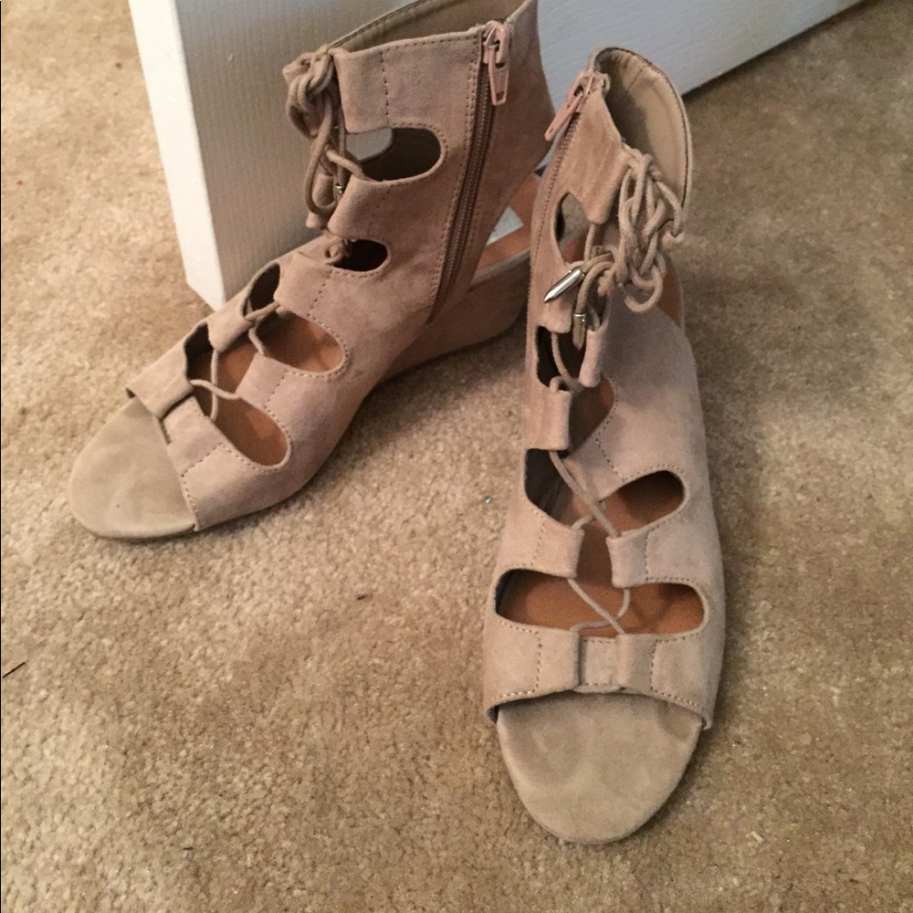 DV by Dolce Vita Lace Up Sandal