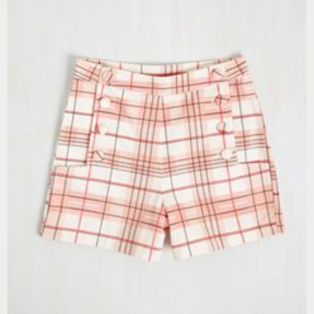 Modcloth L "Play by Playful" perfect plaid shorts!