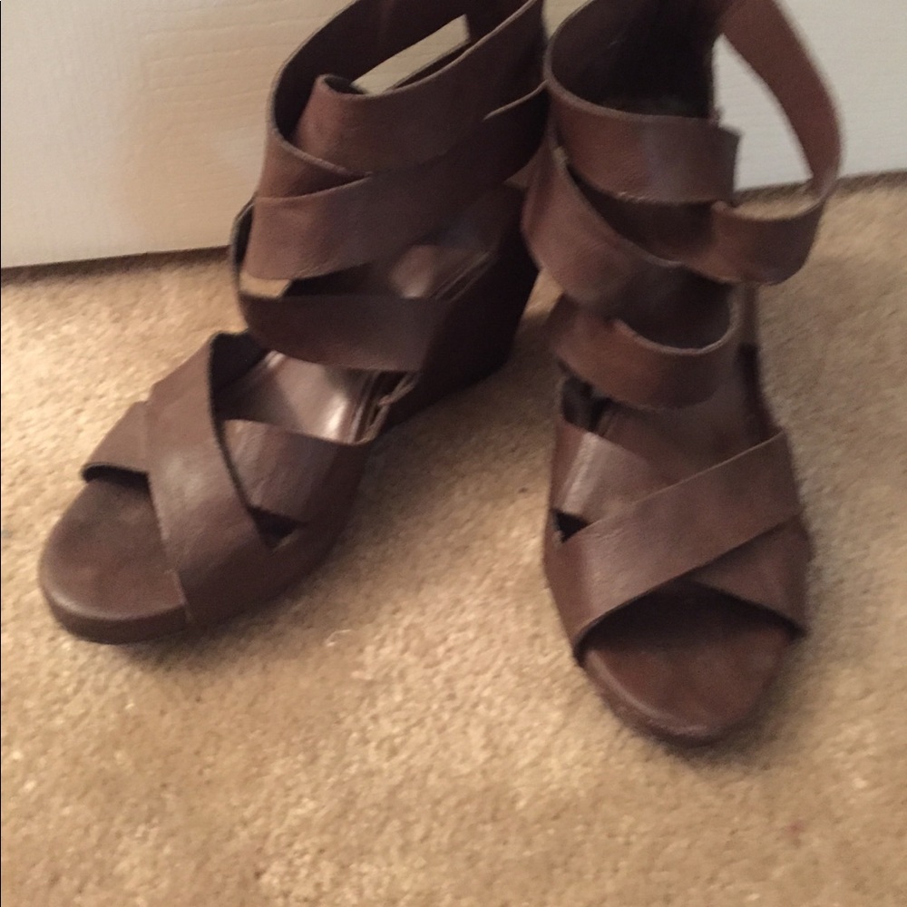 DV by Dolce Vita Strappy Wedge