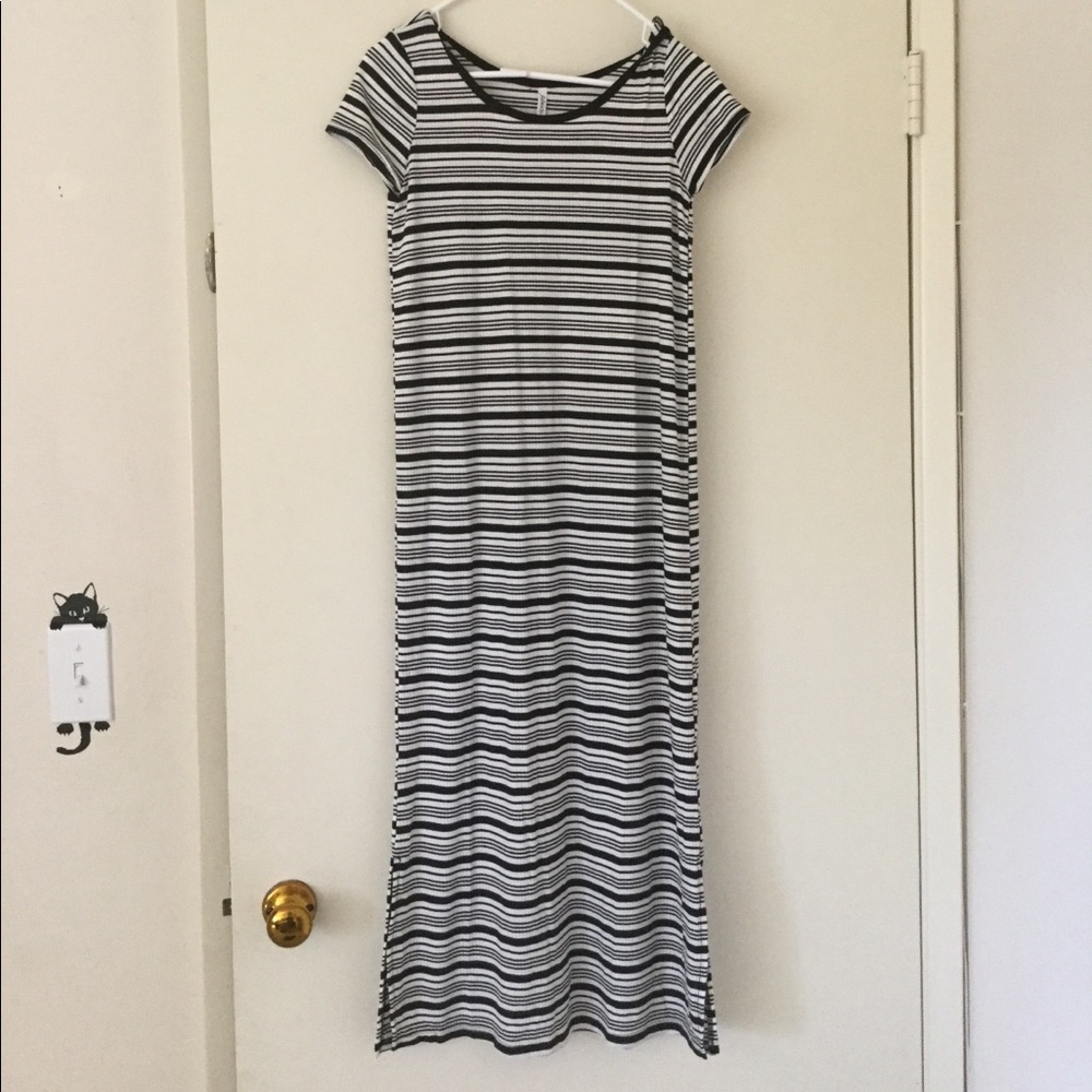 Striped black and white dress