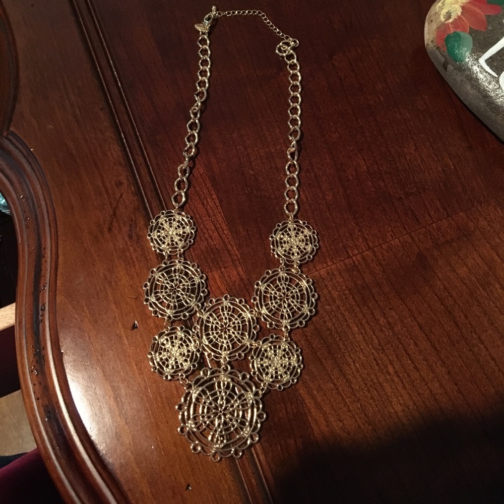 Statement necklace